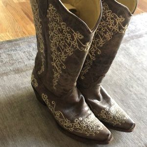 Corral cowgirl boots